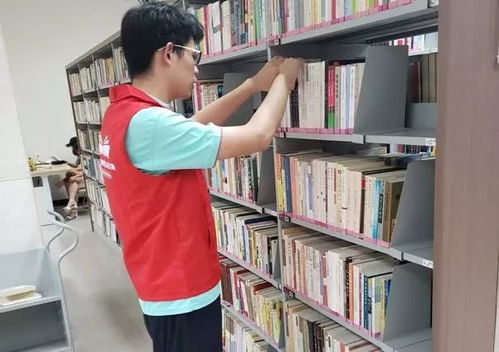 青春三下鄉(xiāng) 圖書翰墨飄香，中華文化源遠流長